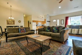 CW 477 - Pet friendly, Downtown, indoor year-round pool